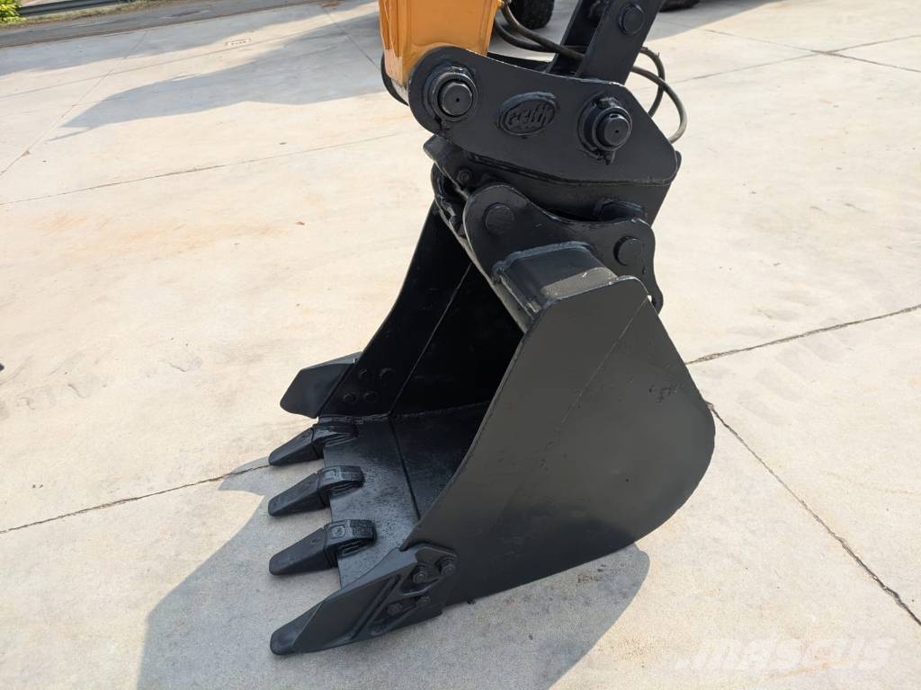 Hyundai R 80 CR-9A Excavadoras 7t - 12t