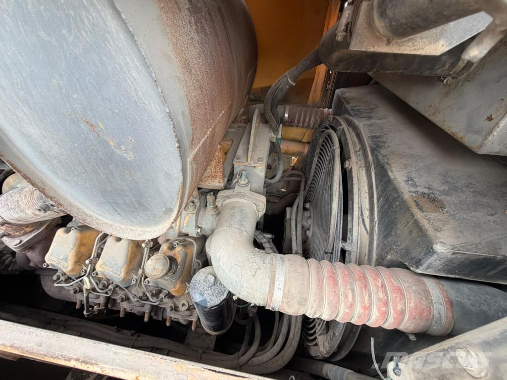 Liebherr PR752 | Spare parts only Crawler dozers