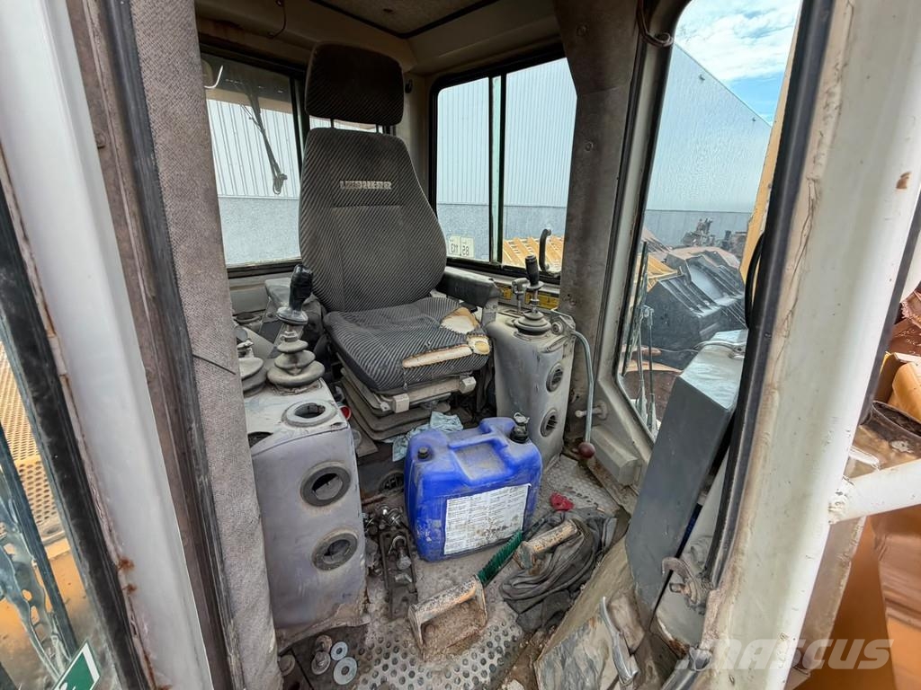Liebherr PR752 | Spare parts only Crawler dozers