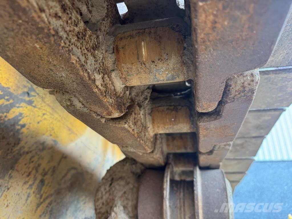 Liebherr PR752 | Spare parts only Crawler dozers