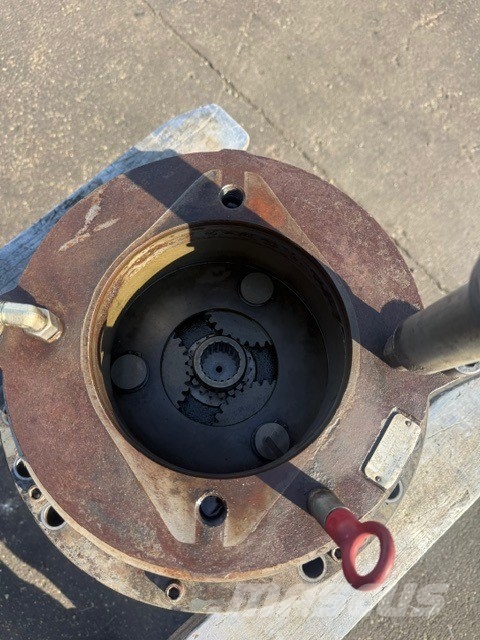 Liebherr SAT325/204 z 954 used swing gears Трансмиссии и КПП