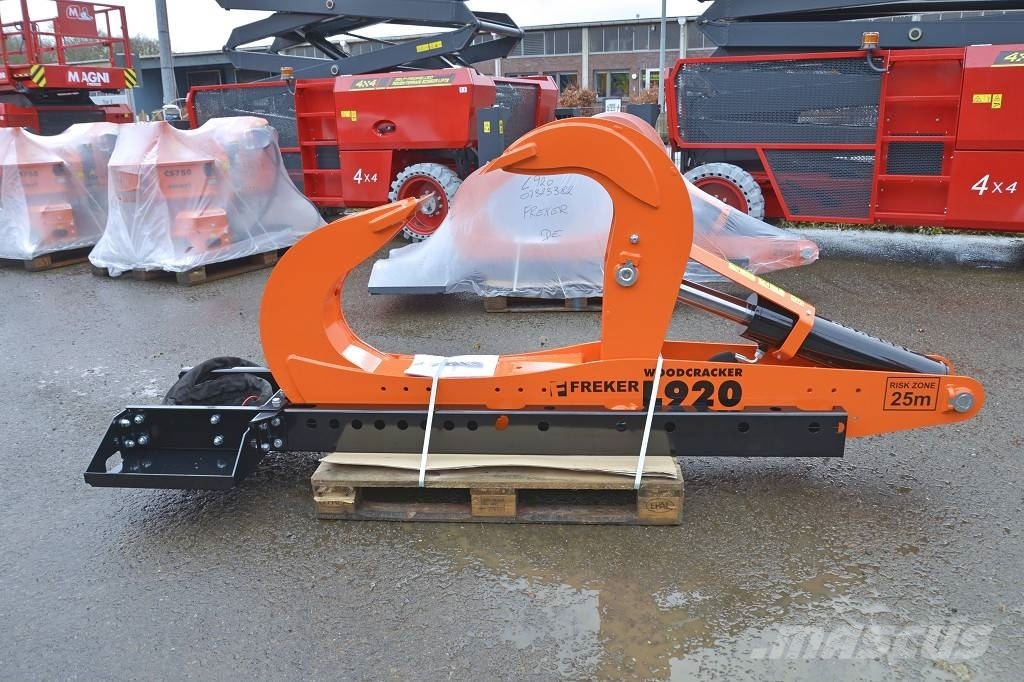 Westtech Woodcracker L700 + L920 - liegender Holzspalter Kurottajat