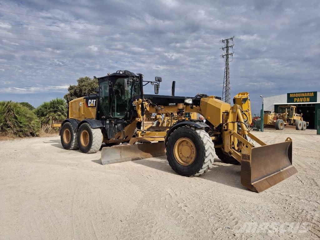 CAT 120 M 2 AWD Niveladoras