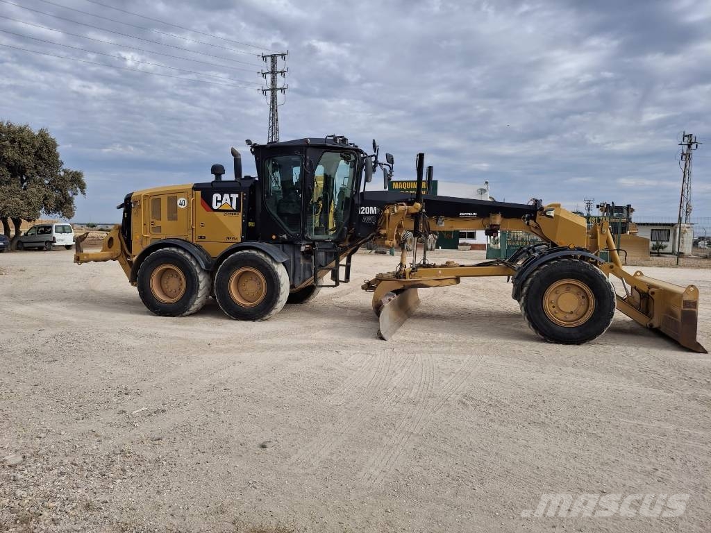 CAT 120 M 2 AWD Niveladoras