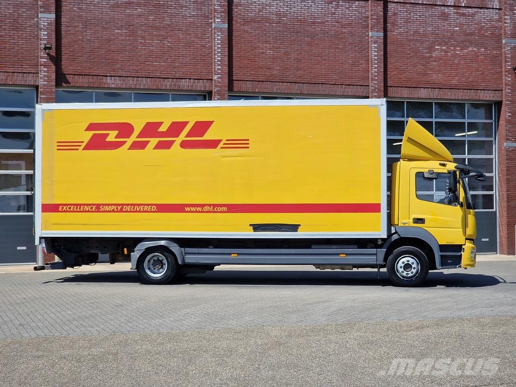 Mercedes-Benz Atego 1223 4x2 Box with sidedoors - Loadlift - Eur Caminhões baú