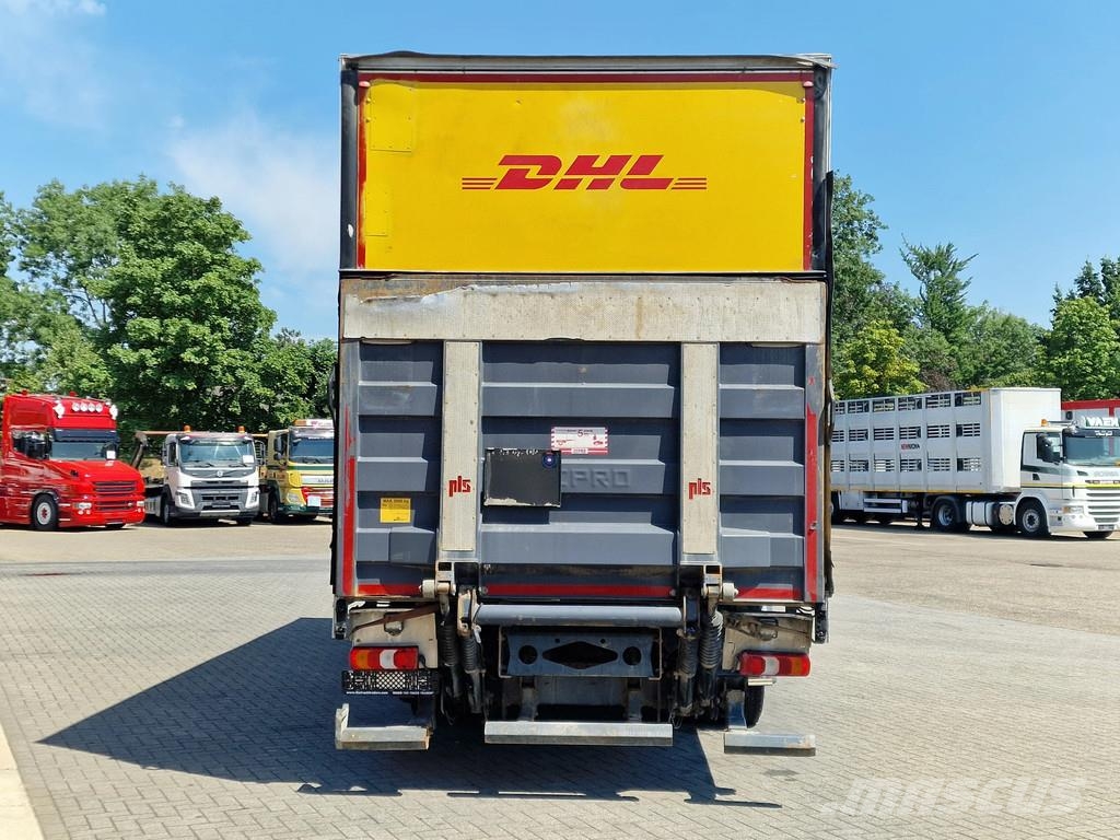 Mercedes-Benz Atego 1223 4x2 Box with sidedoors - Loadlift - Eur Caminhões baú
