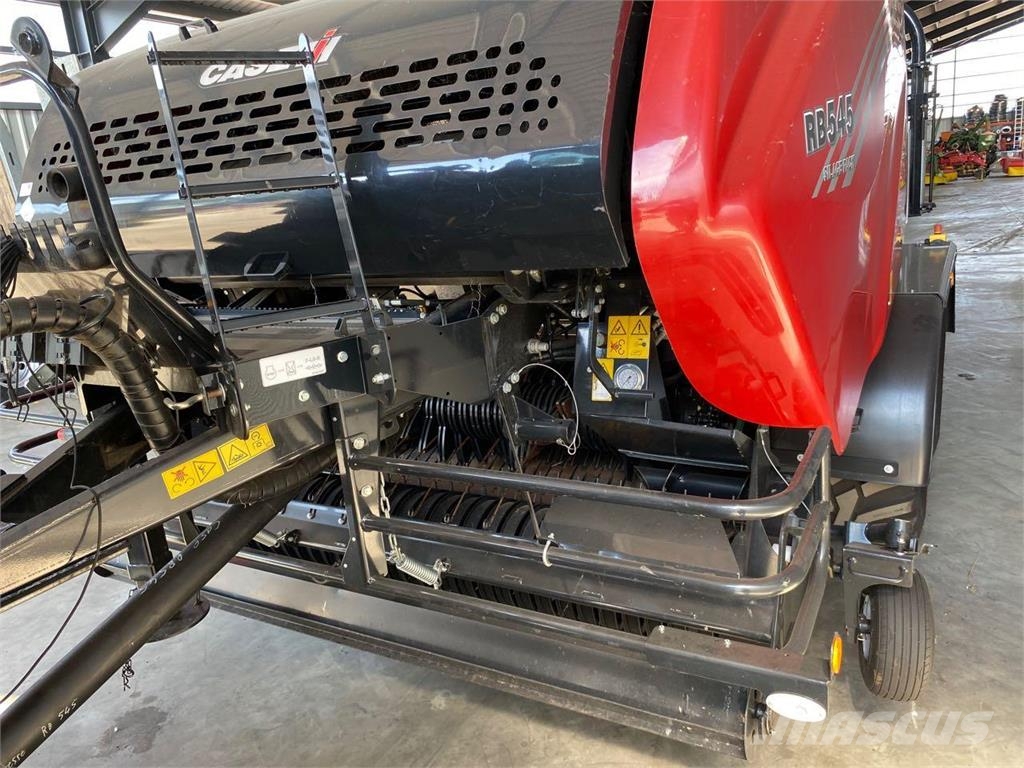 Case IH RB 545 Silage Pack Πρέσες κυλινδρικών δεμάτων