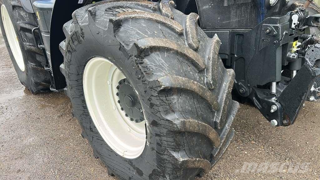 New Holland T7.245 PLMi Tractor Tractor Units