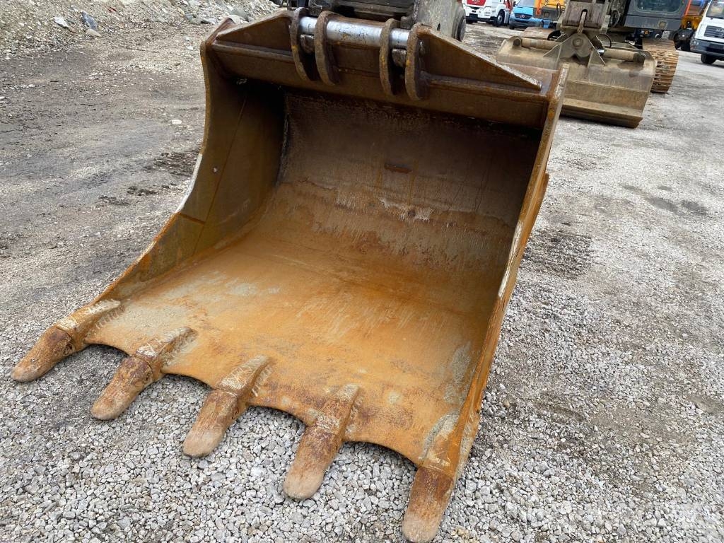 Volvo EC 220 EL Rupsgraafmachines