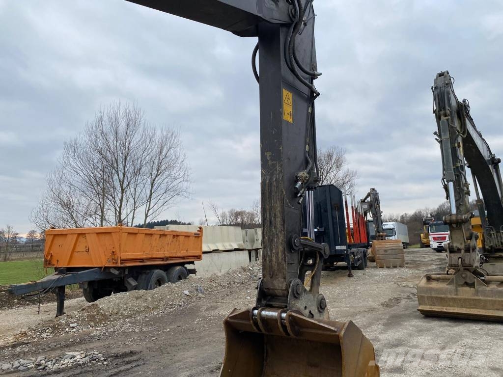 Volvo EC 220 EL Rupsgraafmachines