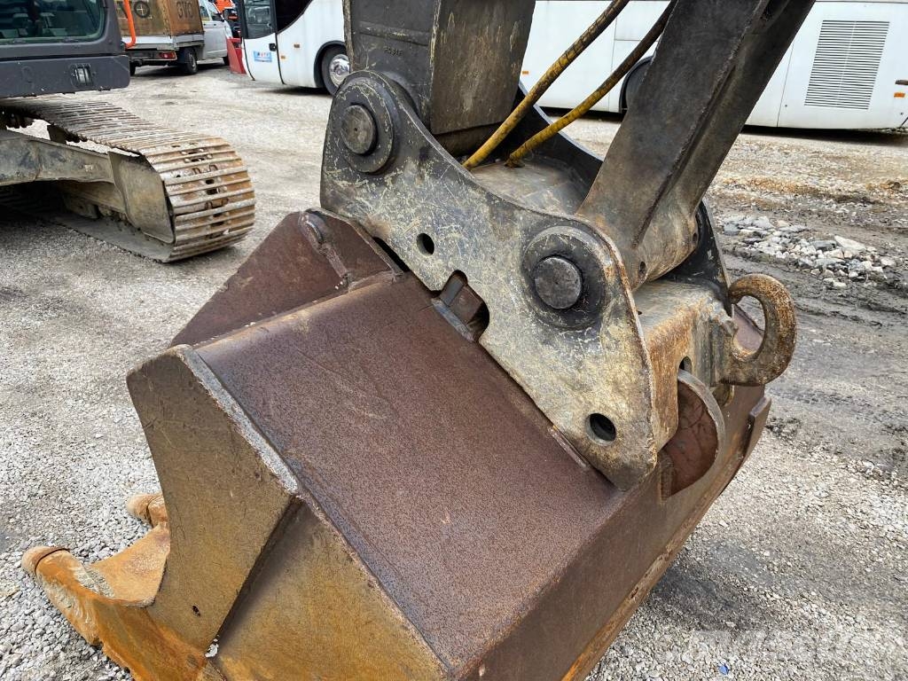 Volvo EC 220 EL Rupsgraafmachines