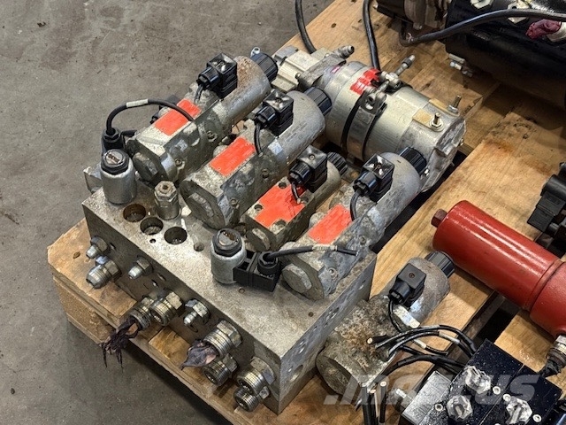Haulotte HA 20 PX USED HYDRAUIC PARTS Ανυψωτήρες με αρθρωτό βραχίονα