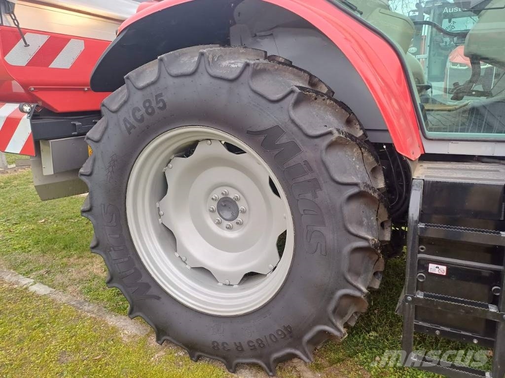Massey Ferguson 6 S Traktori