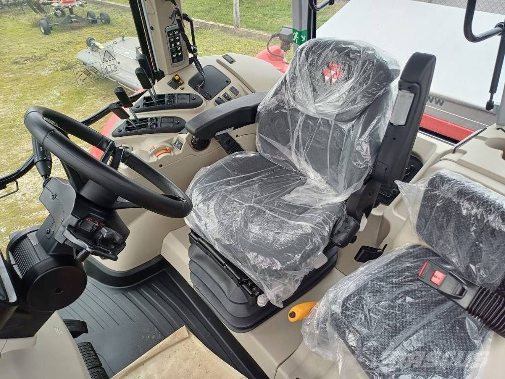 Massey Ferguson 6 S Traktori