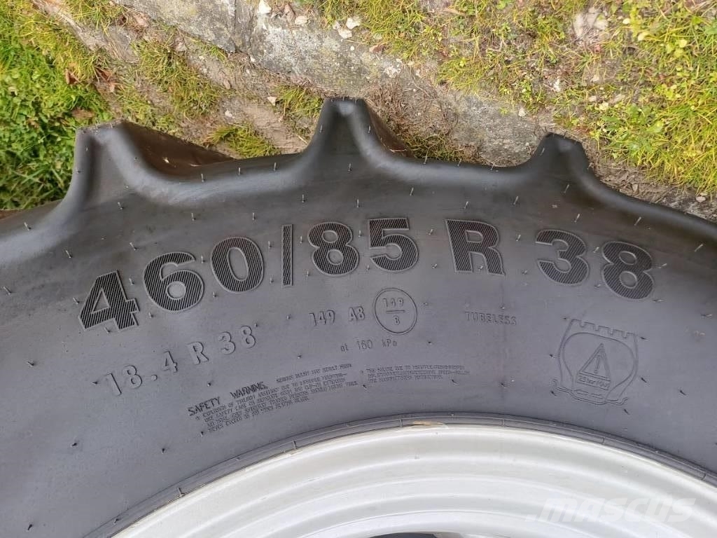 Massey Ferguson 6 S Traktori