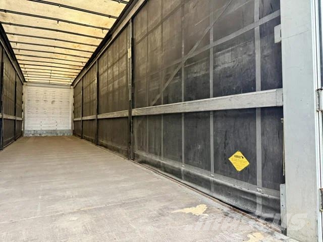 Schmitz Cargobull Mega / Edscha / Hubdach Semi-reboques com cortinas laterais