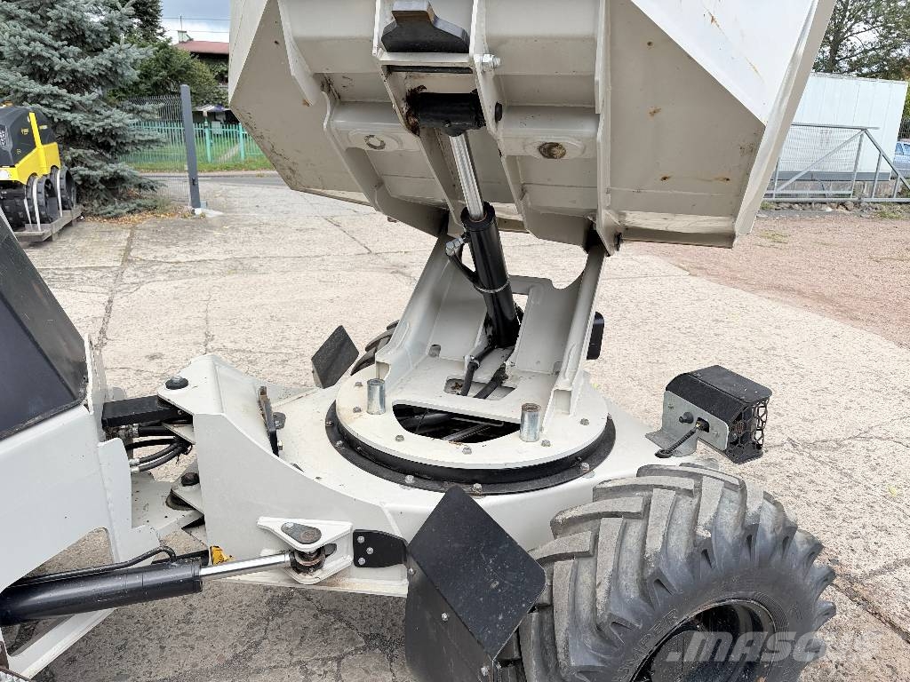JCB 3STH 2S5 3 ton swivel dumper Mini Dumpers