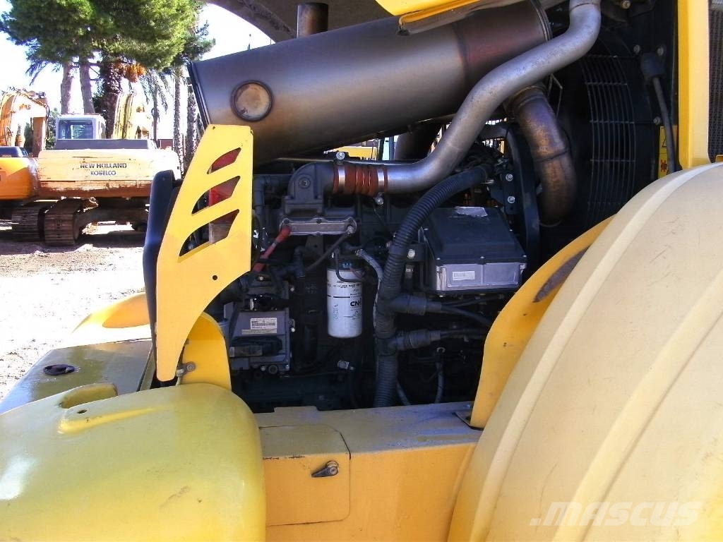 New Holland W 230 C Radlader
