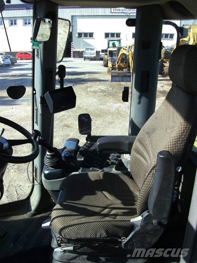 New Holland W 230 C Radlader