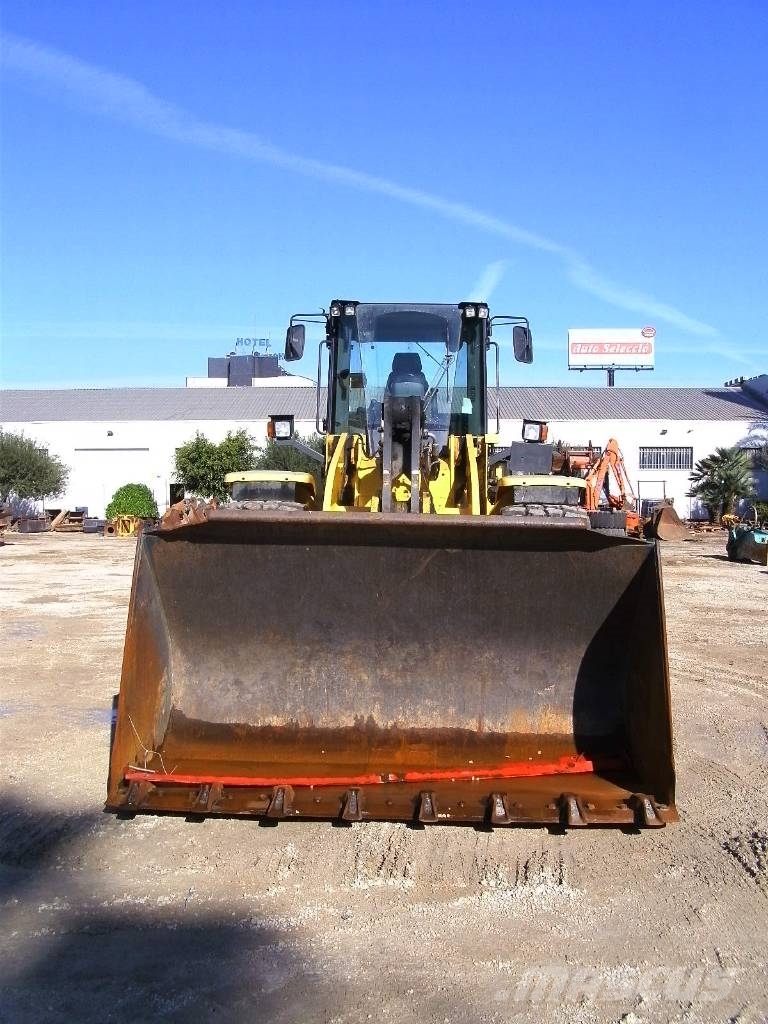 New Holland W 230 C Radlader