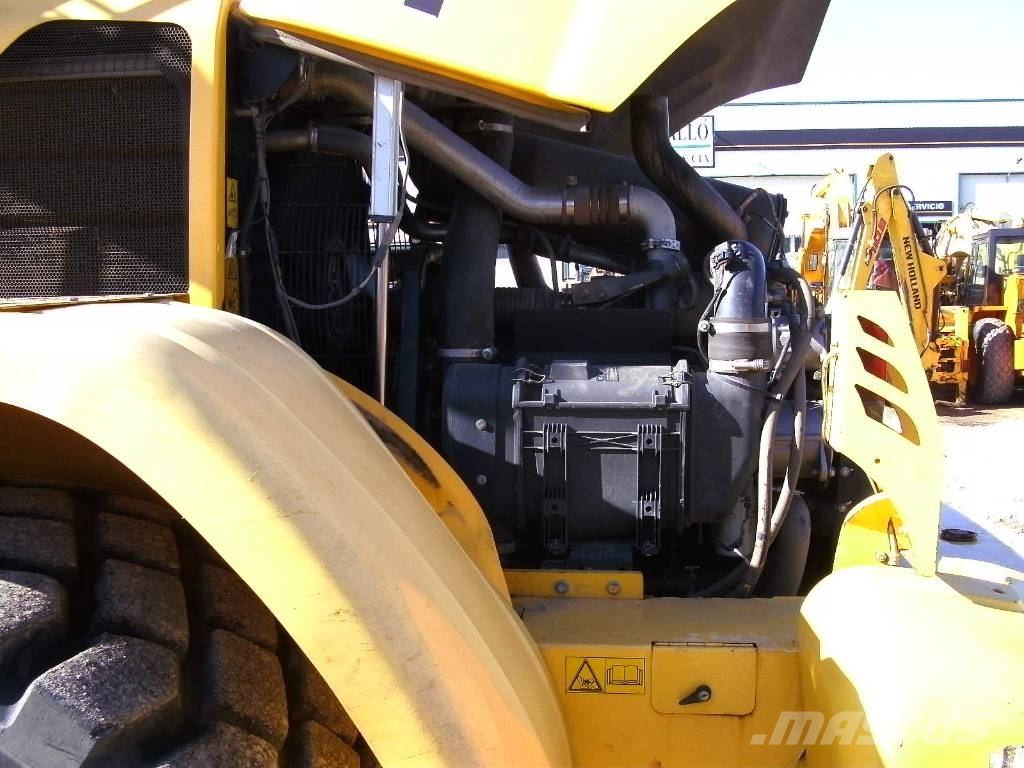 New Holland W 230 C Radlader