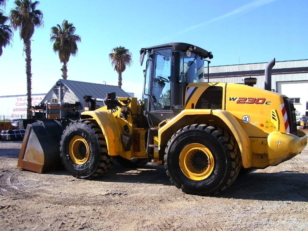 New Holland W 230 C Radlader