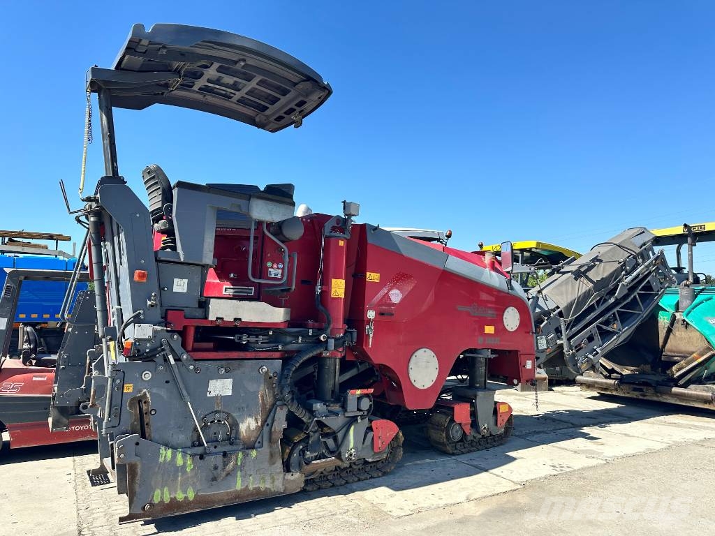 Wirtgen W 100 Fi ماكينات الكشط البارد للأسفلت