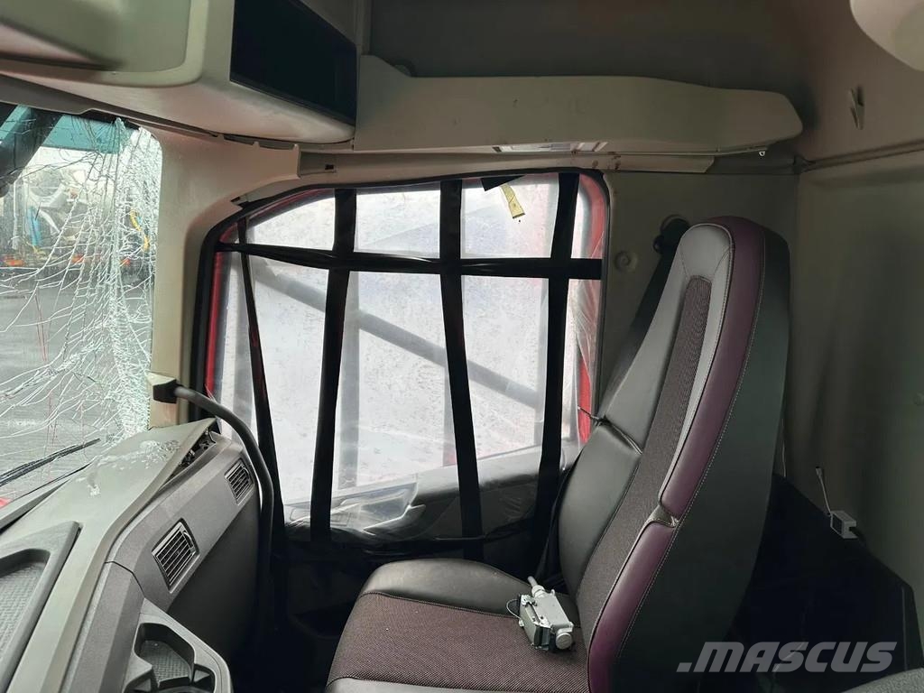 Volvo FM 430 6X2 + SCHADE/DAMAGE/UNFALL/HAAKARMSYSTEEM/A شاحنات الرافعات الخطافية
