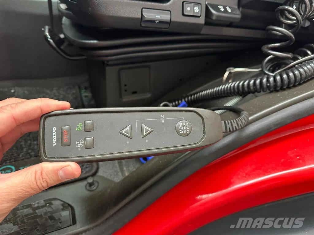 Volvo FM 430 6X2 + SCHADE/DAMAGE/UNFALL/HAAKARMSYSTEEM/A شاحنات الرافعات الخطافية