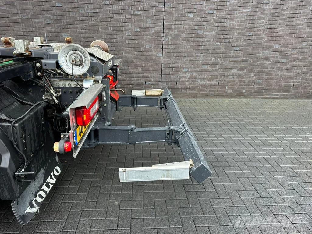 Volvo FM 430 6X2 + SCHADE/DAMAGE/UNFALL/HAAKARMSYSTEEM/A شاحنات الرافعات الخطافية