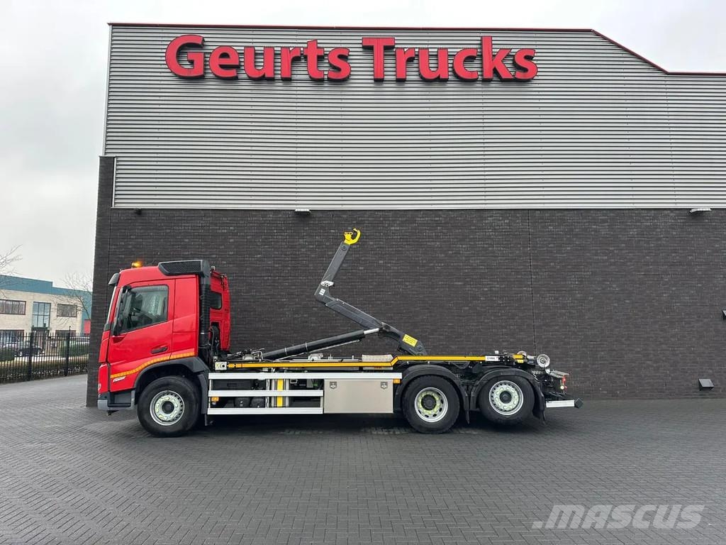 Volvo FM 430 6X2 + SCHADE/DAMAGE/UNFALL/HAAKARMSYSTEEM/A شاحنات الرافعات الخطافية