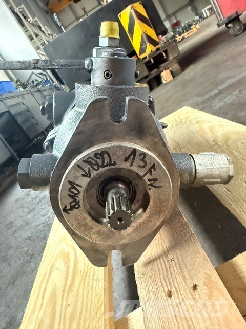 Eaton USED HYDRAULIC PUMP 유압식 기계
