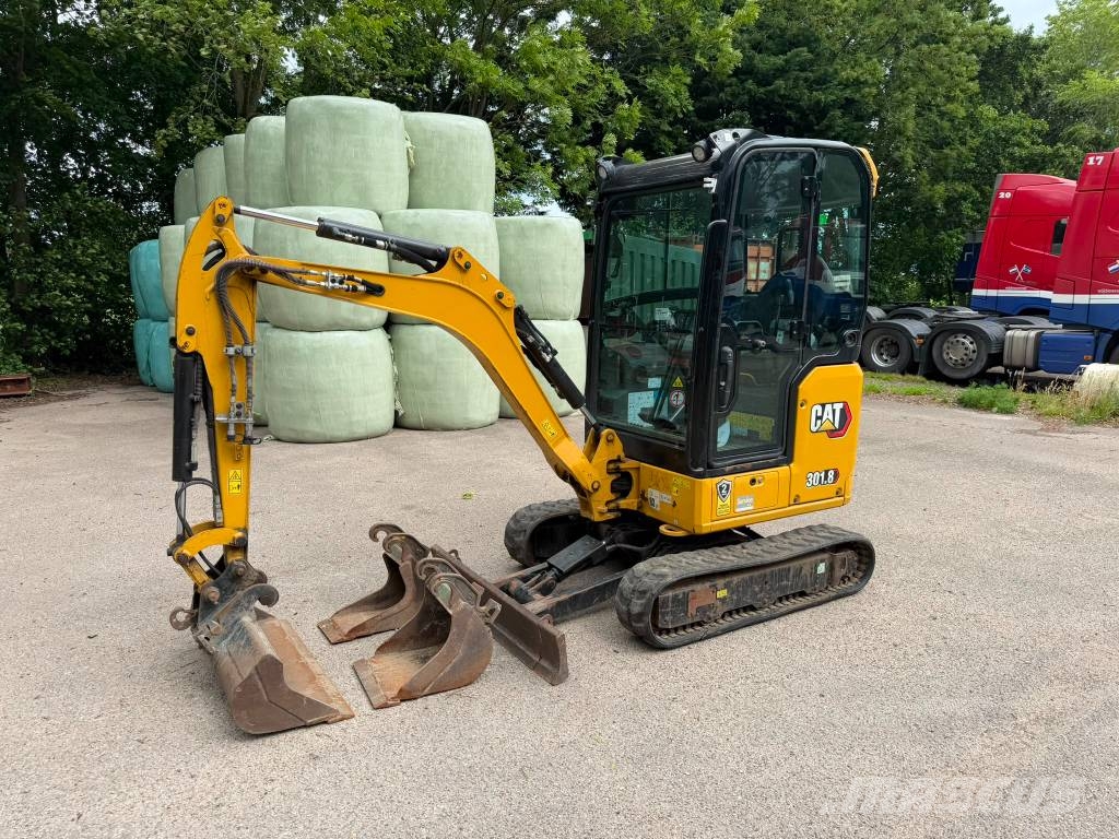 CAT 301.8 - A/C! حفارات صغيرة أقل من 7 طن (حفارات صغيرة)