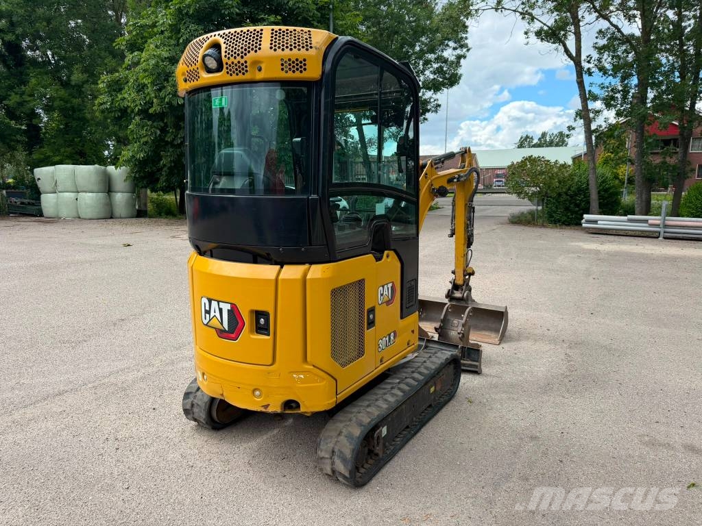 CAT 301.8 - A/C! حفارات صغيرة أقل من 7 طن (حفارات صغيرة)