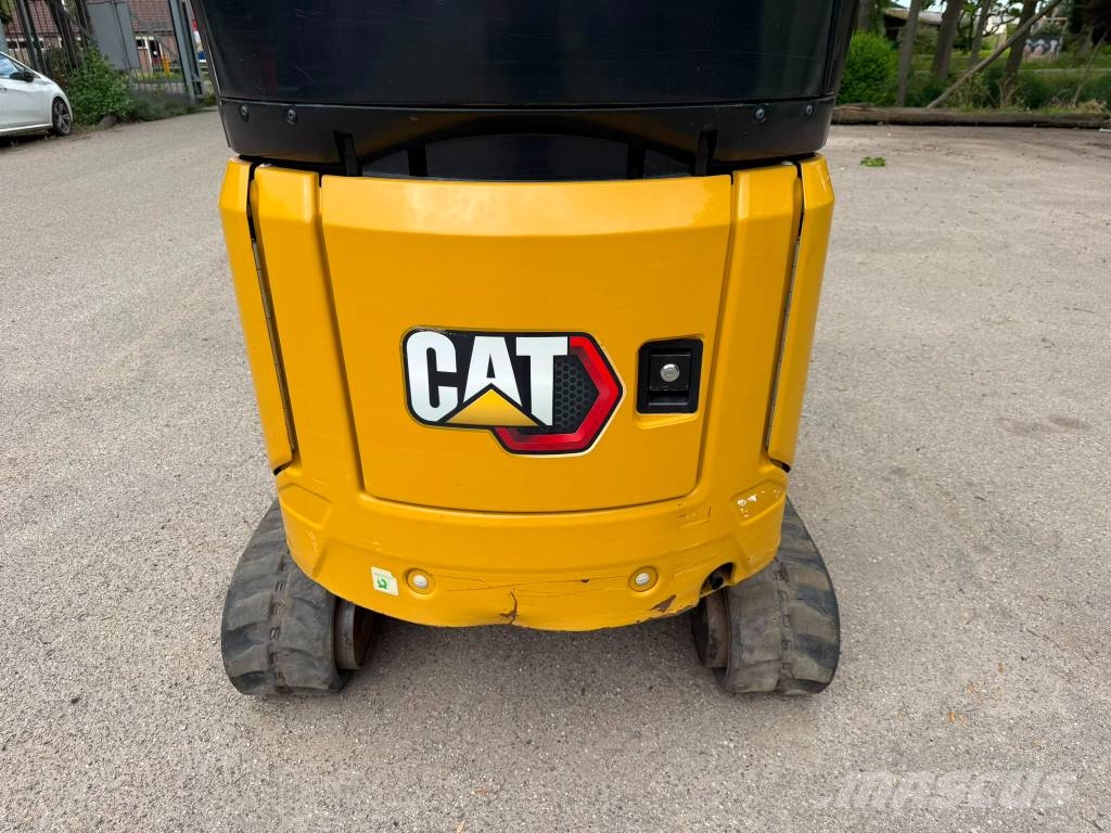 CAT 301.8 - A/C! حفارات صغيرة أقل من 7 طن (حفارات صغيرة)