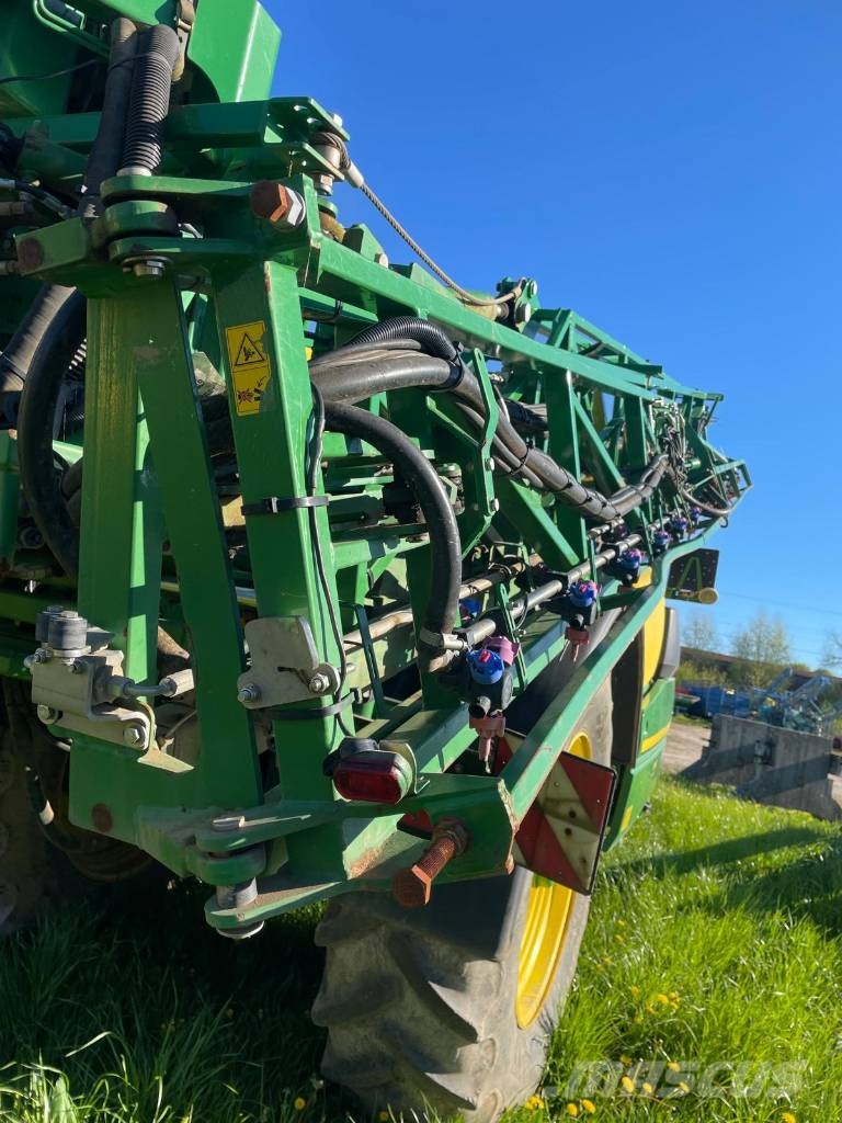John Deere R 962 i Anhängespritzen
