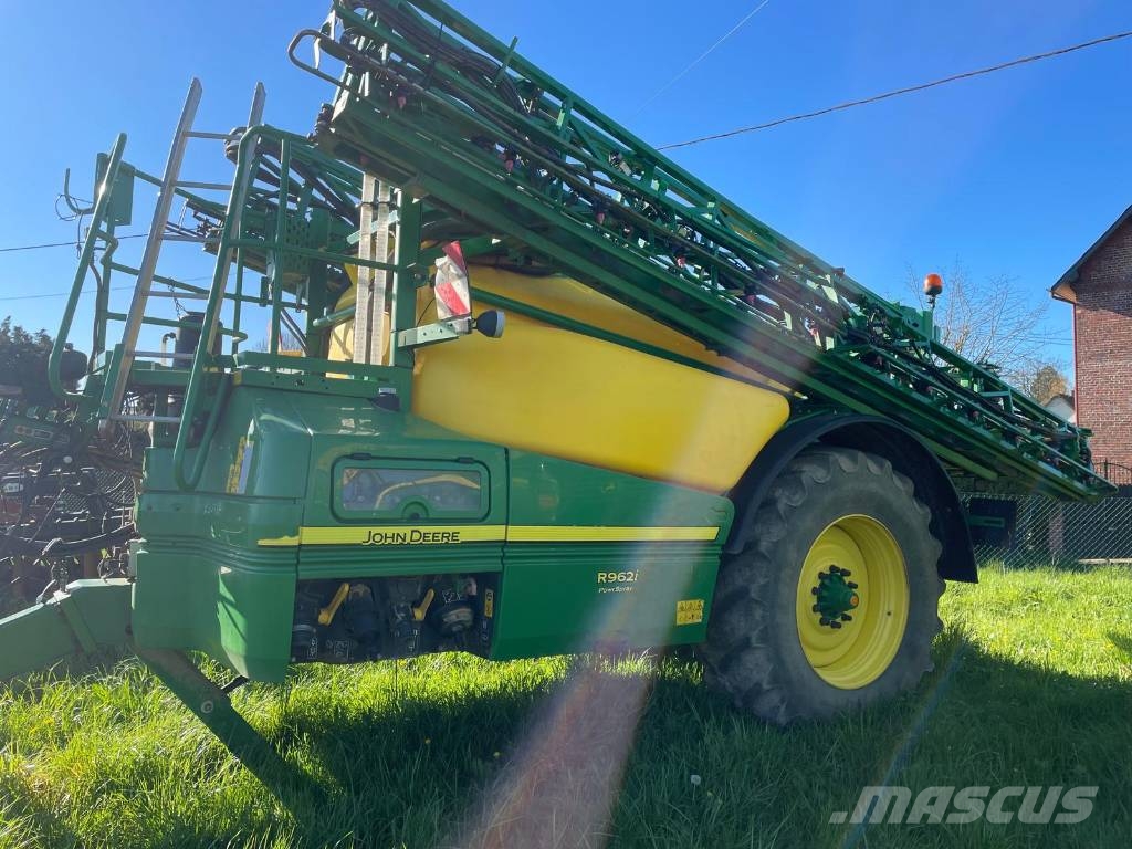John Deere R 962 i Anhängespritzen