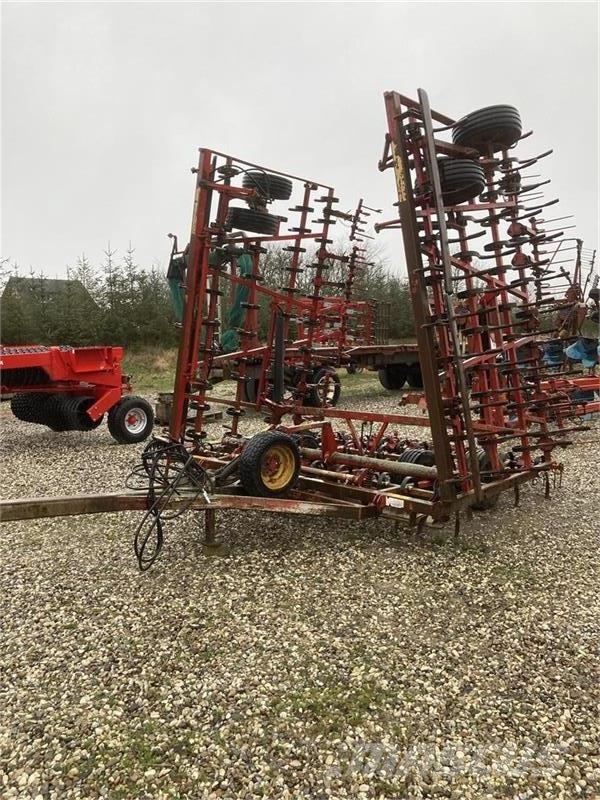 Väderstad NZ 9,7 meter Kulturharve Grades