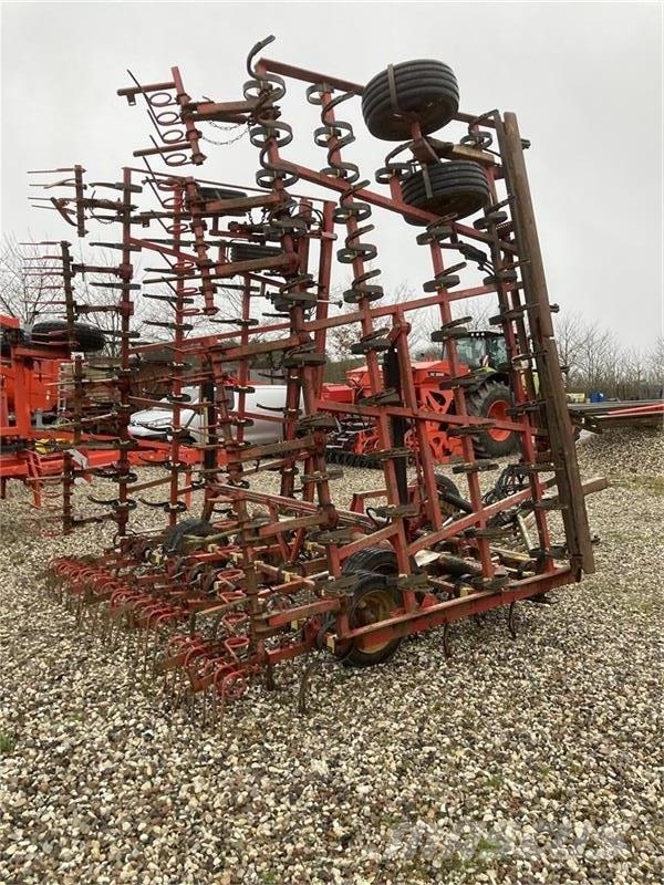 Väderstad NZ 9,7 meter Kulturharve Grades