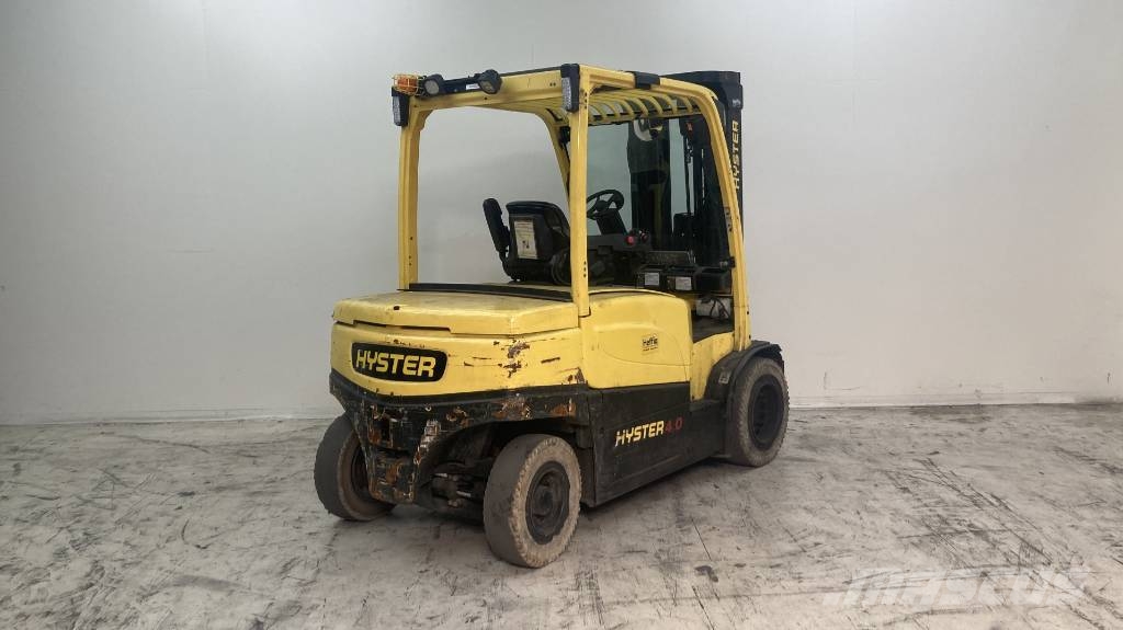 Hyster J 4.0 XN شاحنات ذات رافعات شوكية تعمل بالكهرباء