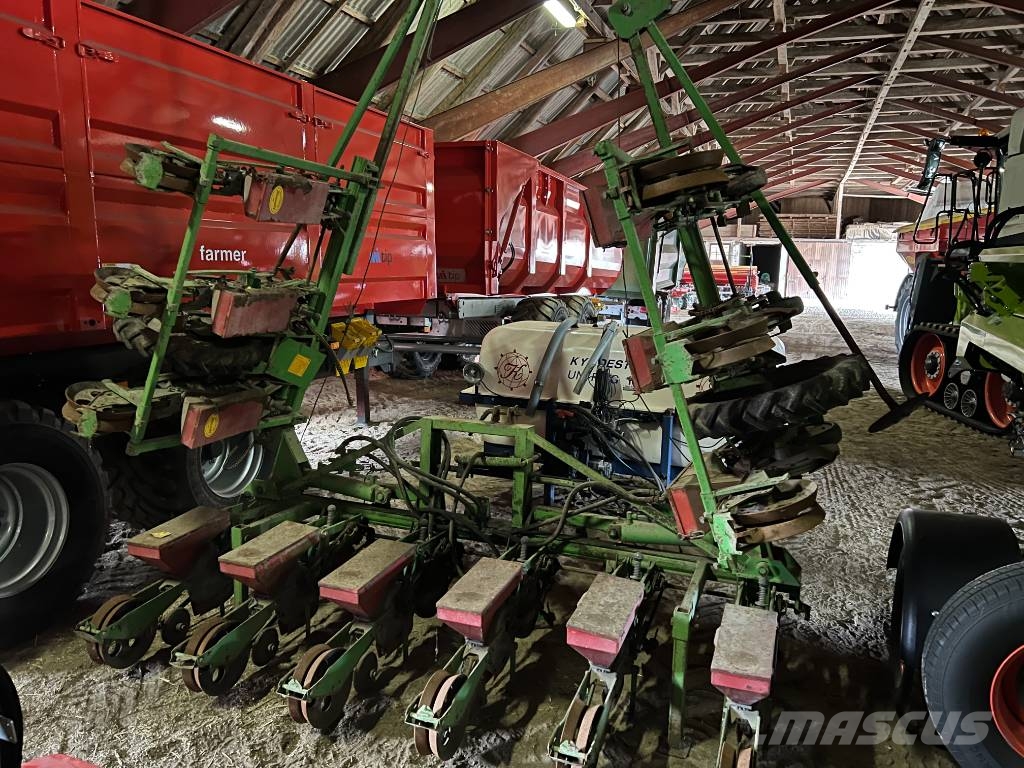 Monozentra Monozentra 12 rk Precīzās izsējas sējmašīnas