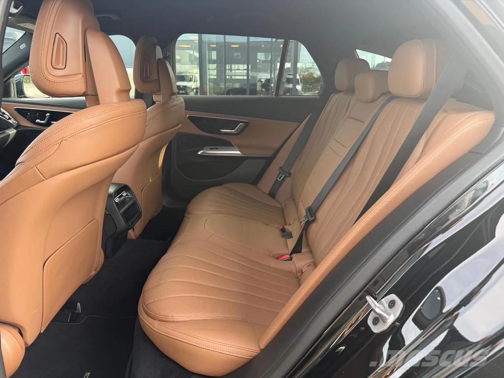 Mercedes-Benz E-Klasse E300 DE 4MATIC AMG LINE Auto