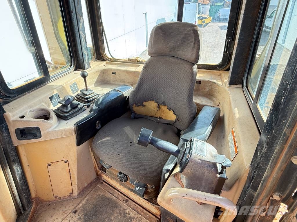 CAT D7R - 3 Tine Ripper / Airco Buldožerji goseničarji