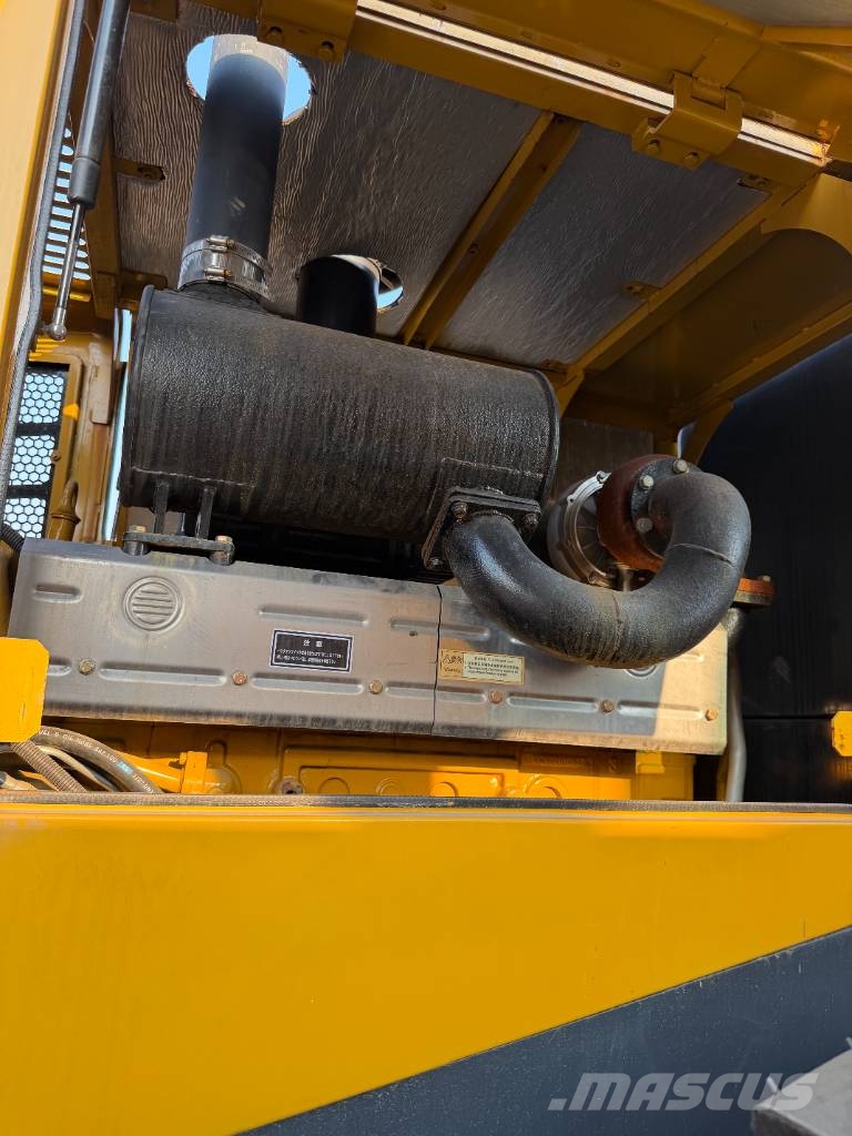 XCMG LW 700 HV Plenty of wheel loaders in stock Kolesni nakladalci
