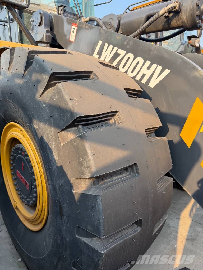 XCMG LW 700 HV Plenty of wheel loaders in stock Kolesni nakladalci