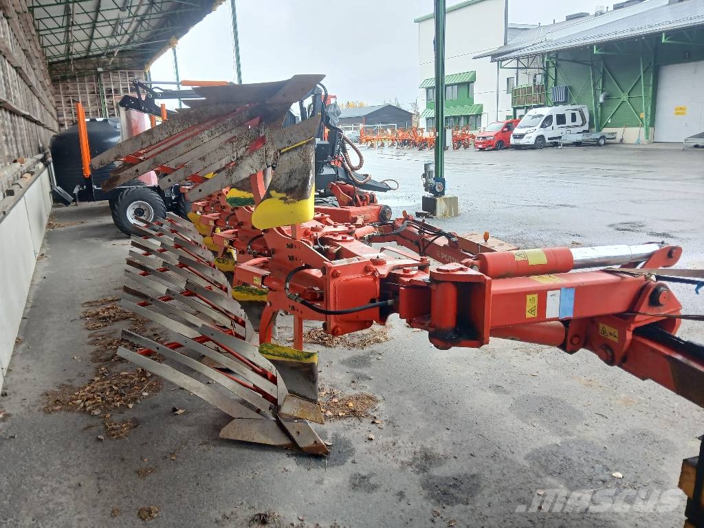 Pöttinger Servo 65 Váltvaforgató ekék