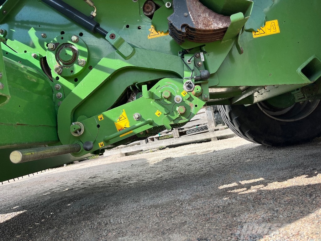 Krone 890 VFS/XC 80x90cm Kanttipaalaimet