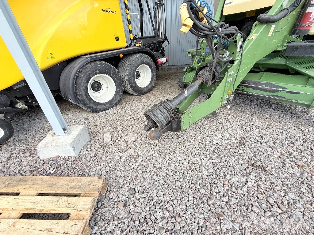 Krone 890 VFS/XC 80x90cm Kanttipaalaimet