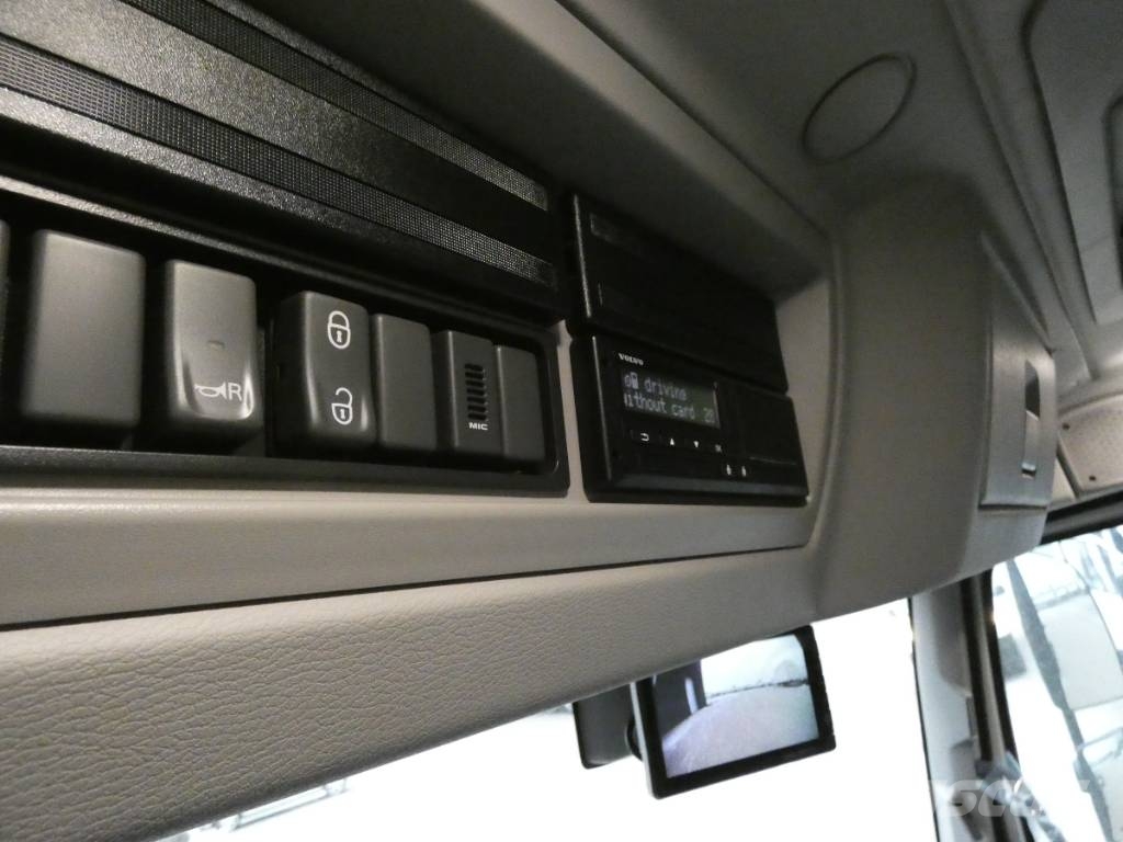 Volvo FL 16.240 Camiones con chasís y cabina