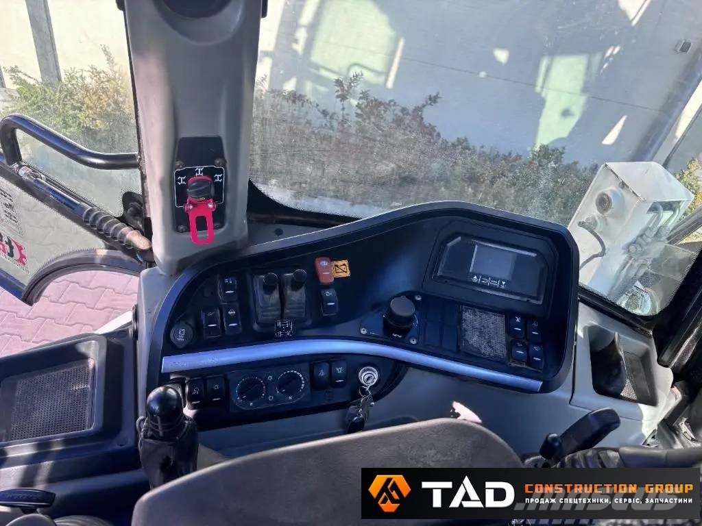 Hidromek 102 S Фронтальні навантажувачі